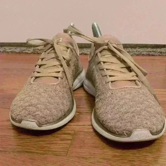 APL Techloom Phantom Rose Gold Sneakers, Womens Size 8 - Picture 1 of 12